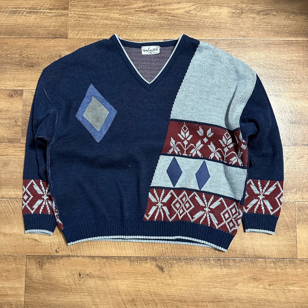 Unique patchwork vintage sweater with diamond pattern, navy and white finds